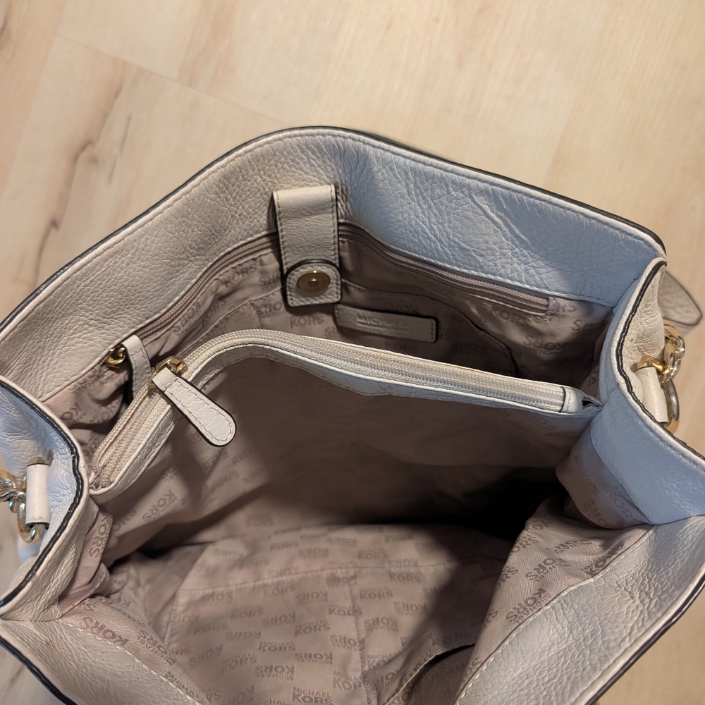 Michael Kors Cream Off White and Gold Oversized Purse Handbag Shoulder Bag - Picture 5 of 6